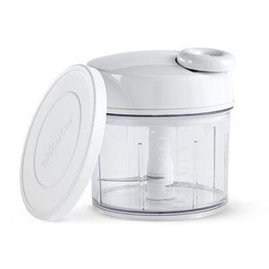 NIB Pampered Chef Manual Food Processor